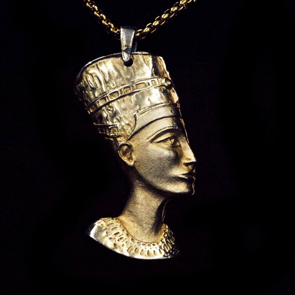EGYPTIAN REVIVAL QUEEN NEFERTITI NECKLACE -JNPWTD1